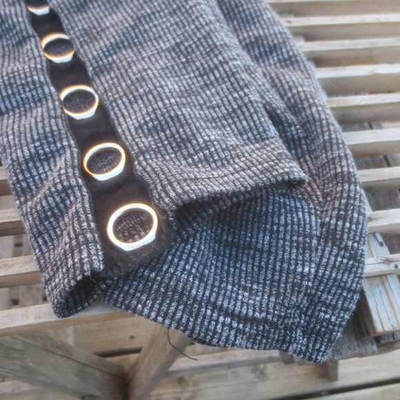 Rose Gal Gray Leggings Rock and Roll Styling with Grommet Rings - Large. - Picture 8 of 13